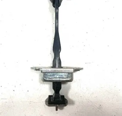 Nissan Leaf I (ZE0) Front door check strap stopper