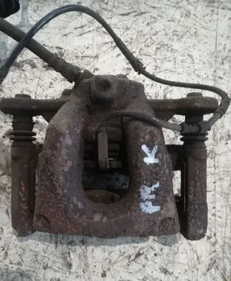 BMW 1 E81 E87 Front brake caliper