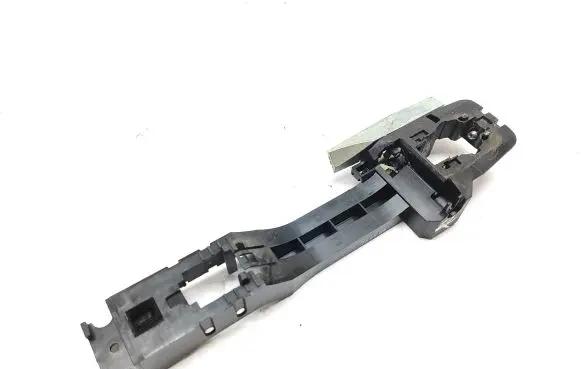 Nissan Navara D23 Rear door exterior handle/bracket 