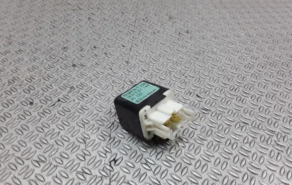 KIA Sportage Other relay 0K01167740