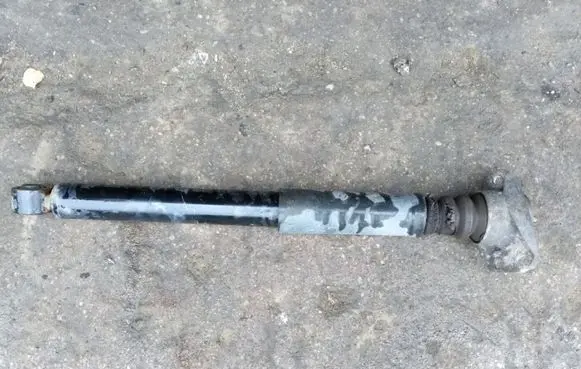 Skoda Octavia Mk2 (1Z) Rear shock absorber/damper