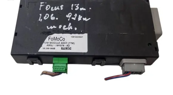 Ford Focus Tow bar trailer control unit/module AM5J19H378AD