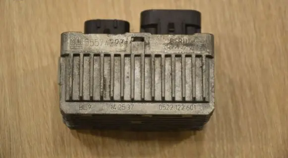Opel Antara Glow plug pre-heat relay 55574293