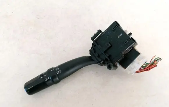 Toyota Avensis T250 Indicator stalk 173650
