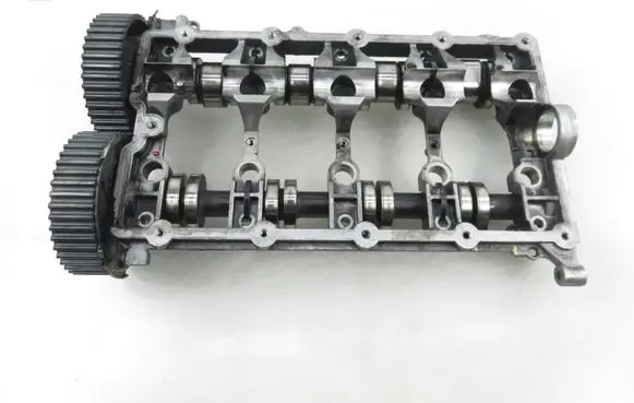 Volkswagen Touran I Camshaft 03G103308A