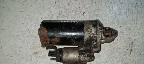Volkswagen PASSAT B6 Starter motor 0001109258