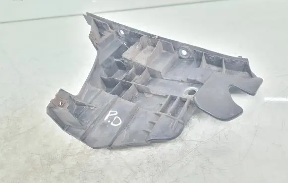 Volvo V70 Front bumper mounting bracket 31265345