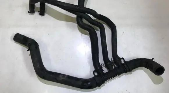 Renault Megane II Engine coolant pipe/hose