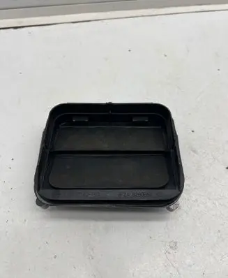 Tesla Model X Quarter panel pressure vent 2F2AB280B62AB