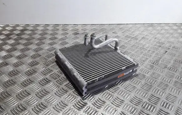 Air conditioning (A/C) radiator (interior)