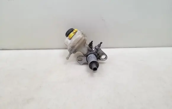 Opel Insignia A Master brake cylinder 03350890241