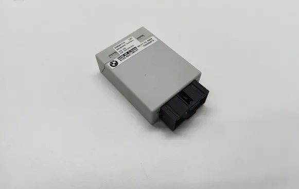 BMW 5 E60 E61 Tow bar trailer control unit/module 9221180 922118001 61359221180