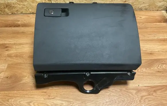 Volkswagen PASSAT B6 Glove box 3C1857114 T0024226 P0108696
