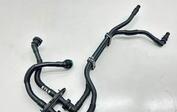 KIA EV6 Electric car engine cooling hoses/pipes 