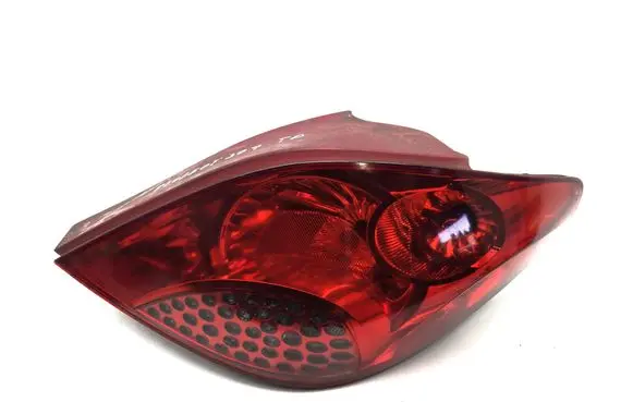 Peugeot 207 Rear/tail lights 