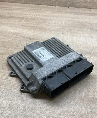 Opel Corsa C Engine control unit/module ECU 55194018