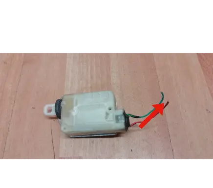 Fiat Doblo Central locking motor 221481C T044