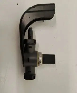 Volvo S90, V90 Fuel pressure sensor 31432653 A6A80