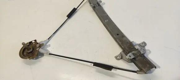 Mitsubishi Colt Front door manual window regulator 