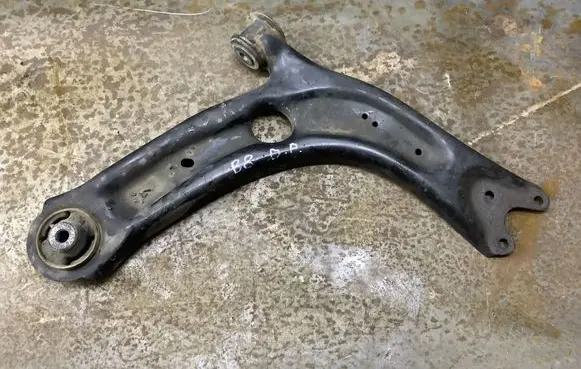 Front lower control arm/wishbone