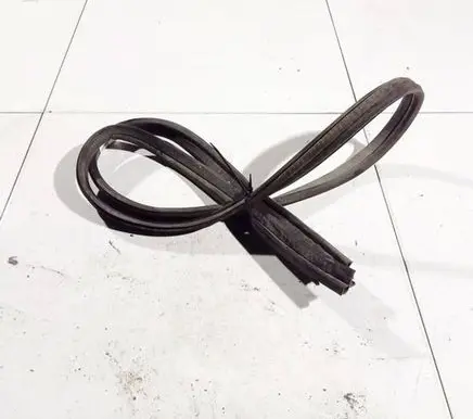 Iveco Daily 40.8 Rubber seal front coupe door 