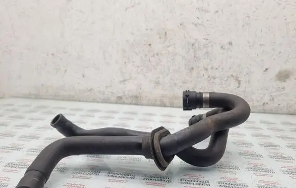 Audi A6 S6 C5 4B Engine coolant pipe/hose 4B0819373H