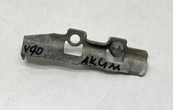 Volvo V70 Battery bracket 