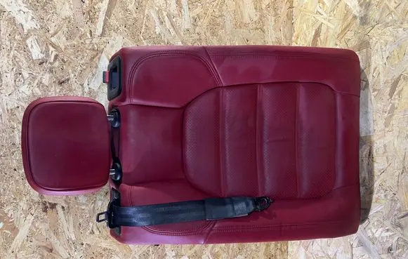 Porsche Macan (95B) Rear seat 