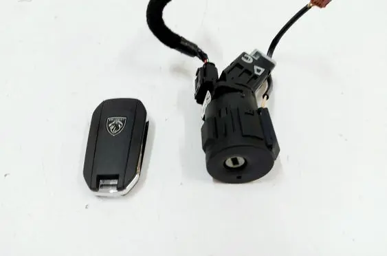 Peugeot Rifter Ignition lock 9673257480