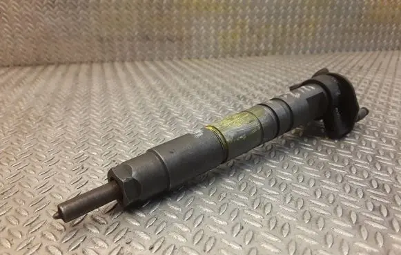 Mercedes-Benz CLS C218 X218 Fuel injector 6420701187 A6420701187