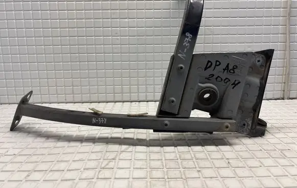 Audi A8 S8 D3 4E Front bumper mounting bracket 4E0821138F