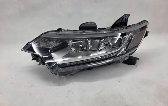 Mitsubishi Outlander Headlight/headlamp 8301C863