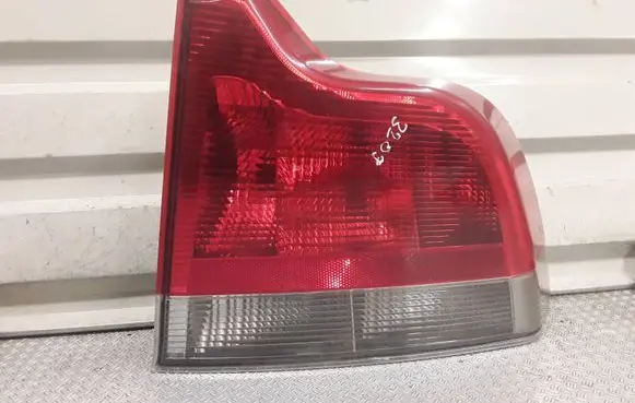 Volvo S60 Rear/tail lights 8664080