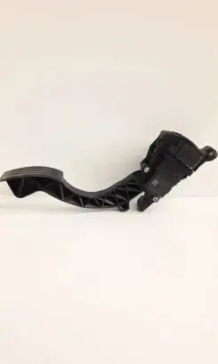 Volvo V50 Accelerator throttle pedal 00864101
