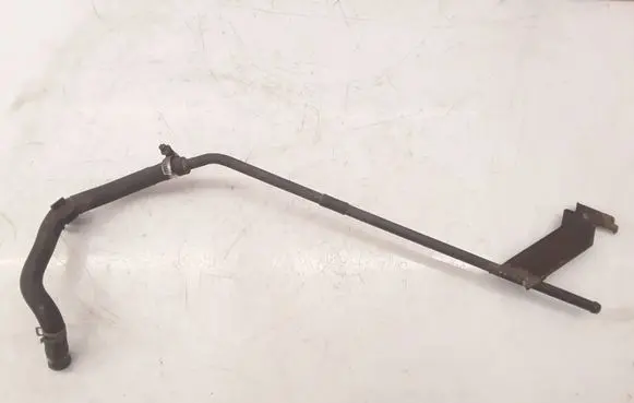 Nissan Almera N16 Engine coolant pipe/hose