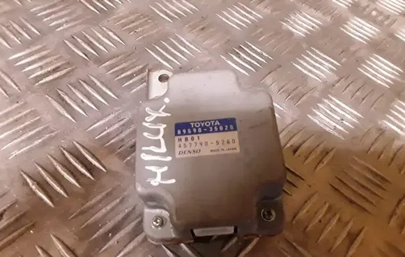 Toyota Hilux (AN10, AN20, AN30) Other control units/modules 8959035020 4577905280
