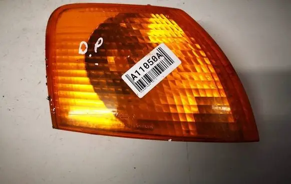 Volkswagen PASSAT B5 Front indicator light 3B0953050