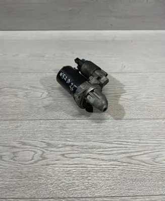 BMW 5 E60 E61 Starter motor 7521123 7521116