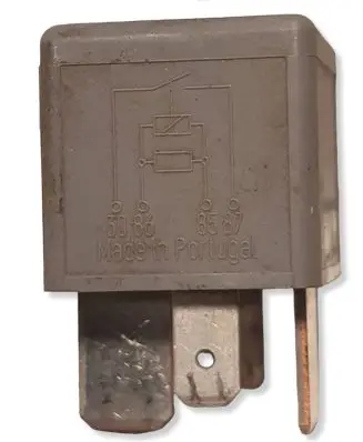 Volkswagen Golf VI Other relay 8D0951253 PA66GF25 23134523308