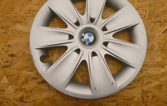 BMW 3 E90 E91 R16 wheel hub/cap/trim 36136777786