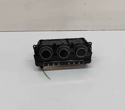 Jaguar F-Type Interior fan control switch JX5318C858AB