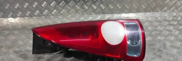 Renault Espace IV Rear/tail lights 8200027153
