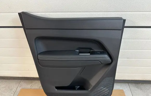 Volkswagen Amarok II Rear door card panel trim N1XBE27407CJ