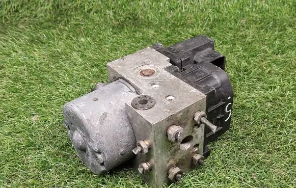 Ford Mondeo MK II ABS Pump 98BG2M110AF 0265216700