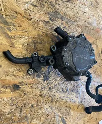 Audi A6 S6 C5 4B Fuel injection high pressure pump 038145209