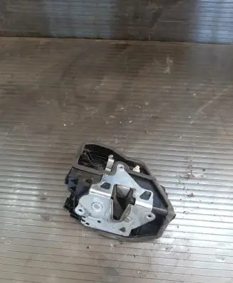 Mini Cooper Countryman R60 Rear door lock 7318418