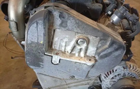 Nissan NV200 Timing belt guard (cover)