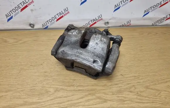 BMW X1 F48 F49 Front brake caliper 5424307