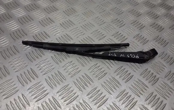 Volkswagen Polo IV 9N3 Rear wiper blade arm 