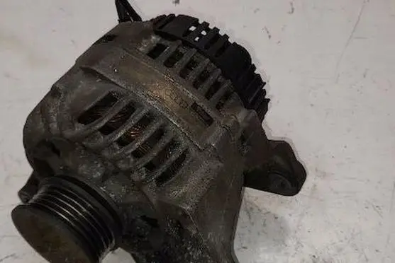 Volkswagen PASSAT B5 Generator/alternator VALEO058903016E